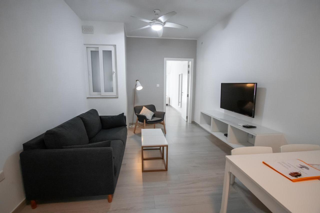 The Three Trees Apartments Sliema Buitenkant foto